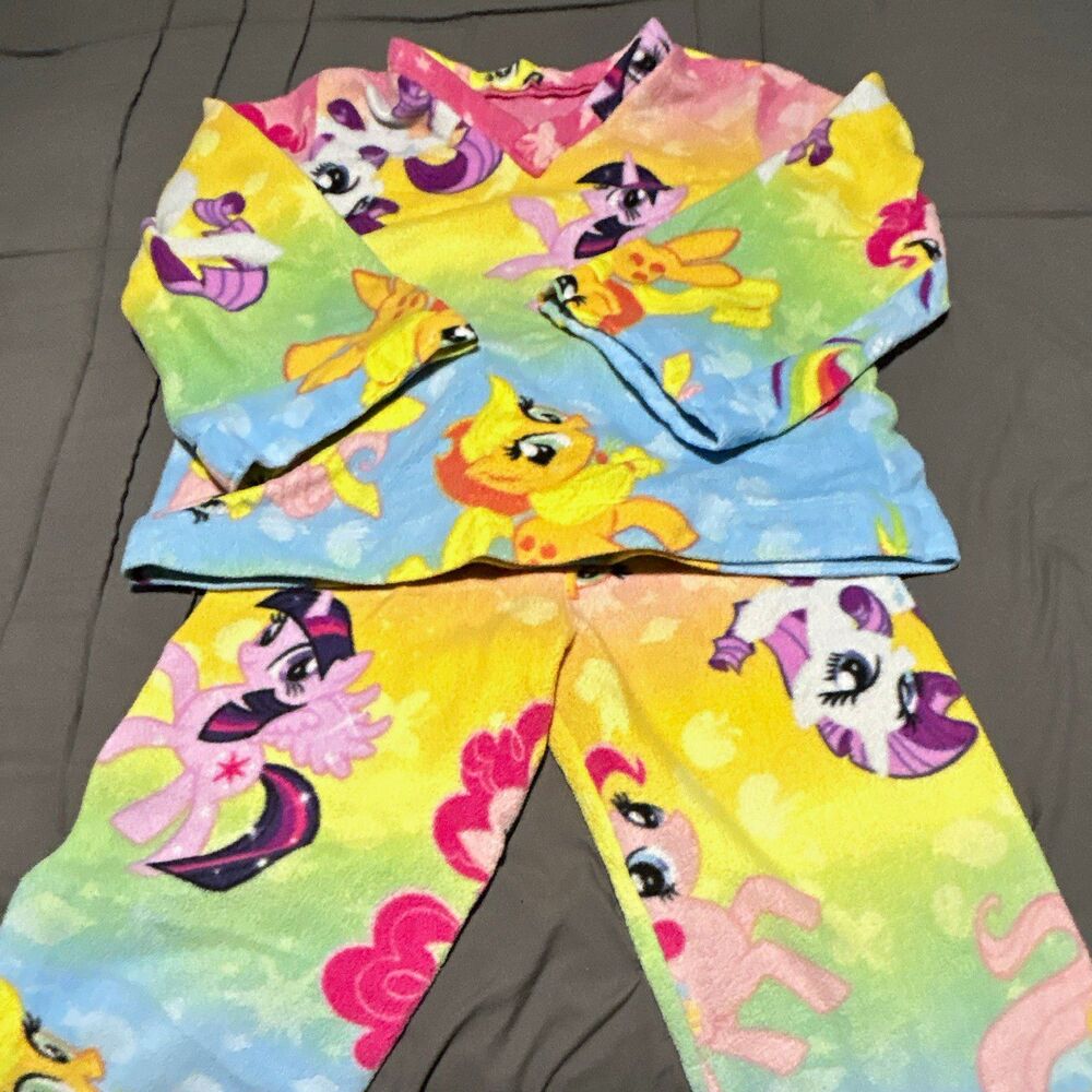 My Little Pony Girls Size 10. 100% Fleece 2-Piece Long Sleeve Graphic Pajama Set